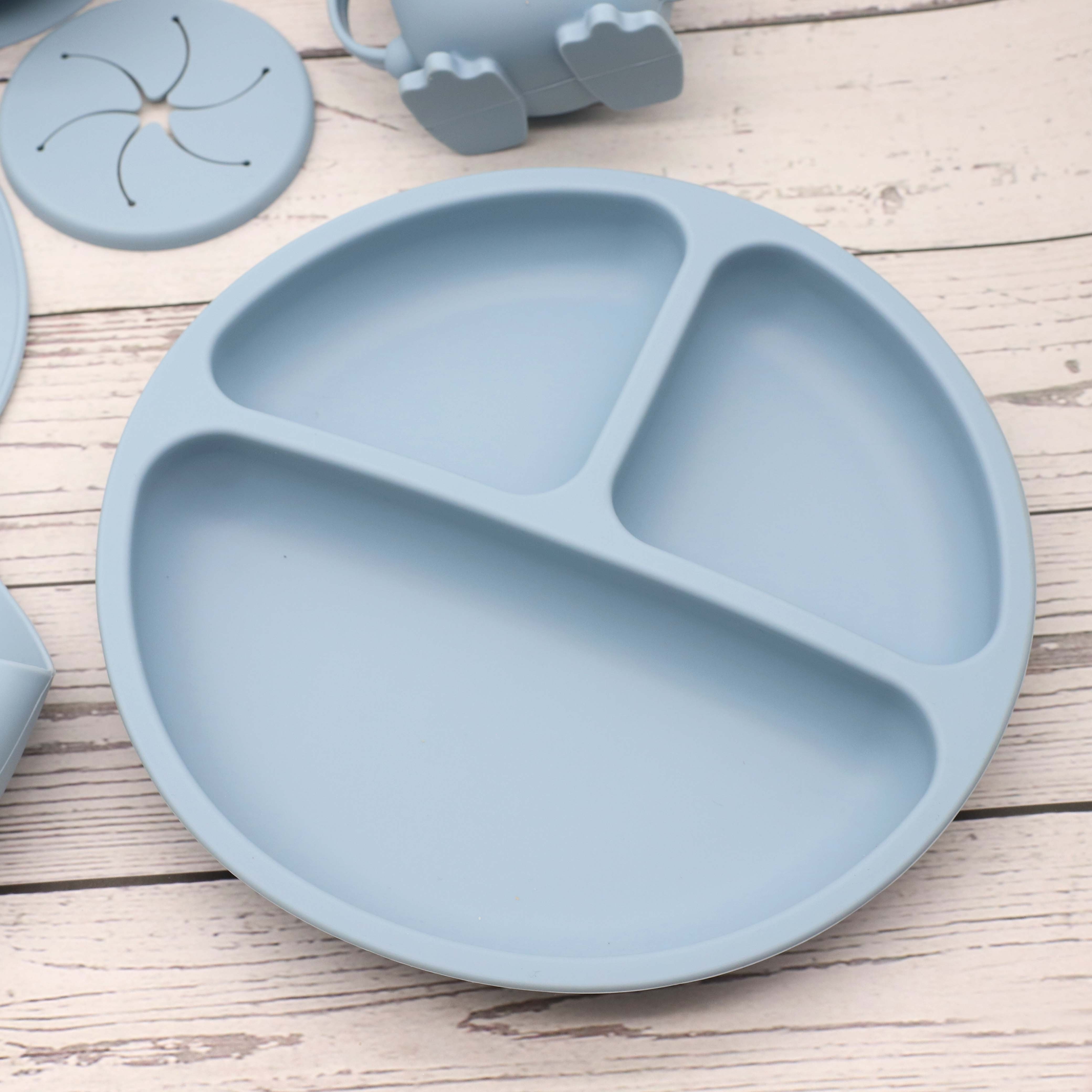 Acheter Bol en Silicone pour bébé, sans BPA, qualité alimentaire, cuillère,  bol, bavoir, plaque d'aspiration, vaisselle d'entraînement, plat  d'alimentation pour bébé, 4 pièces/ensemble