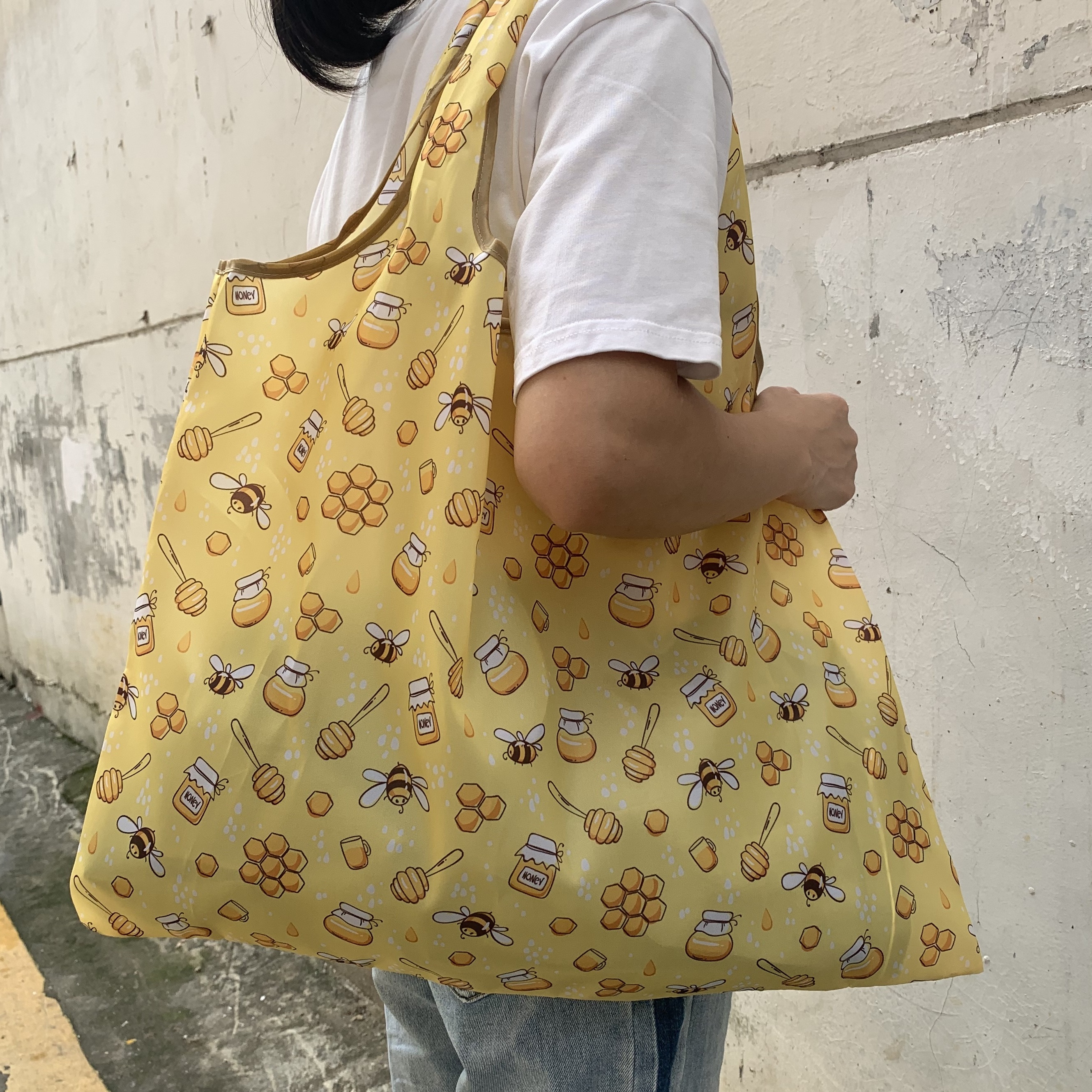 Bee print online bag