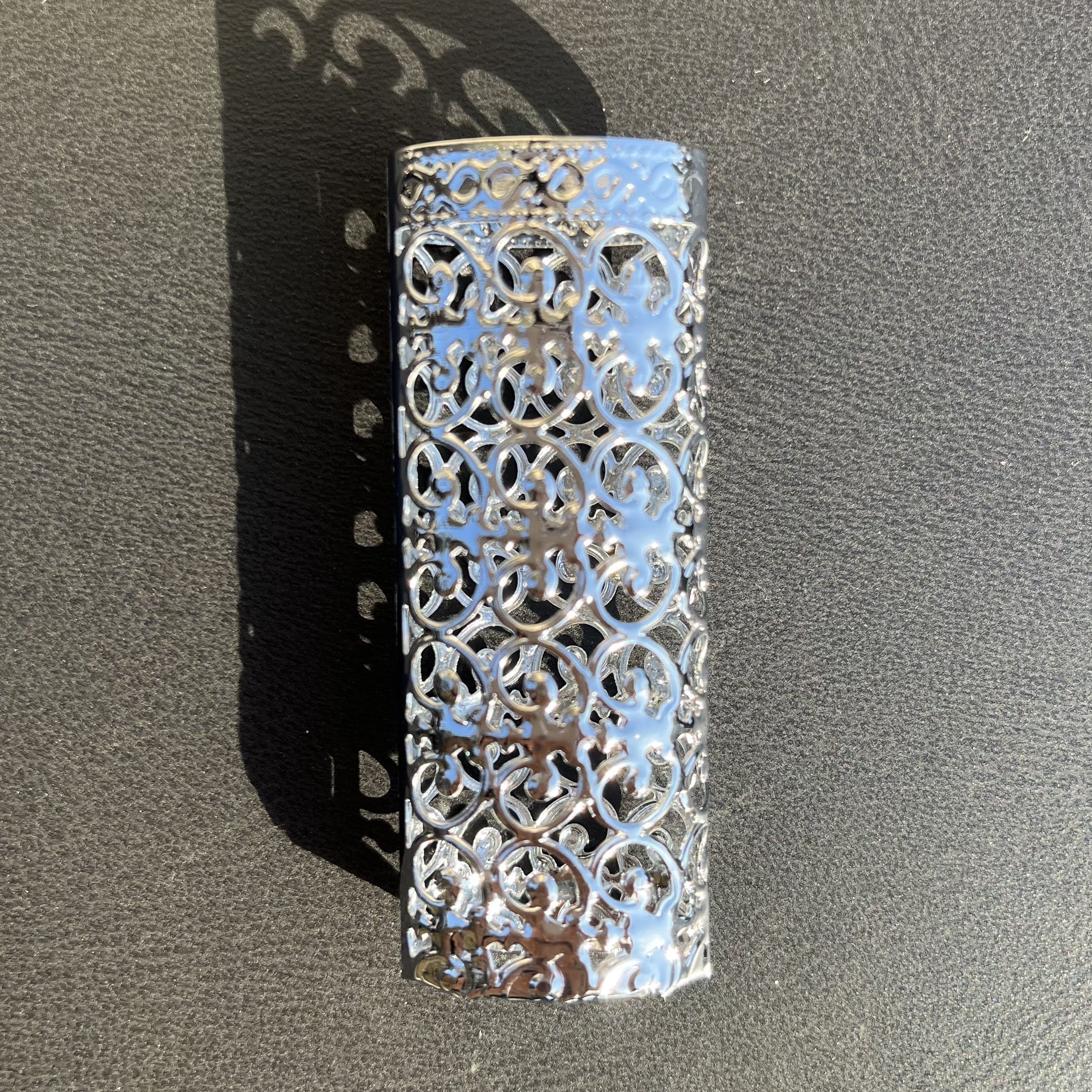 Image of 1pc Lighter Case For Protection, , Suitable For J6 Lighter Stylish Lighter Cover|sophisticated Style|decorative Metalwork