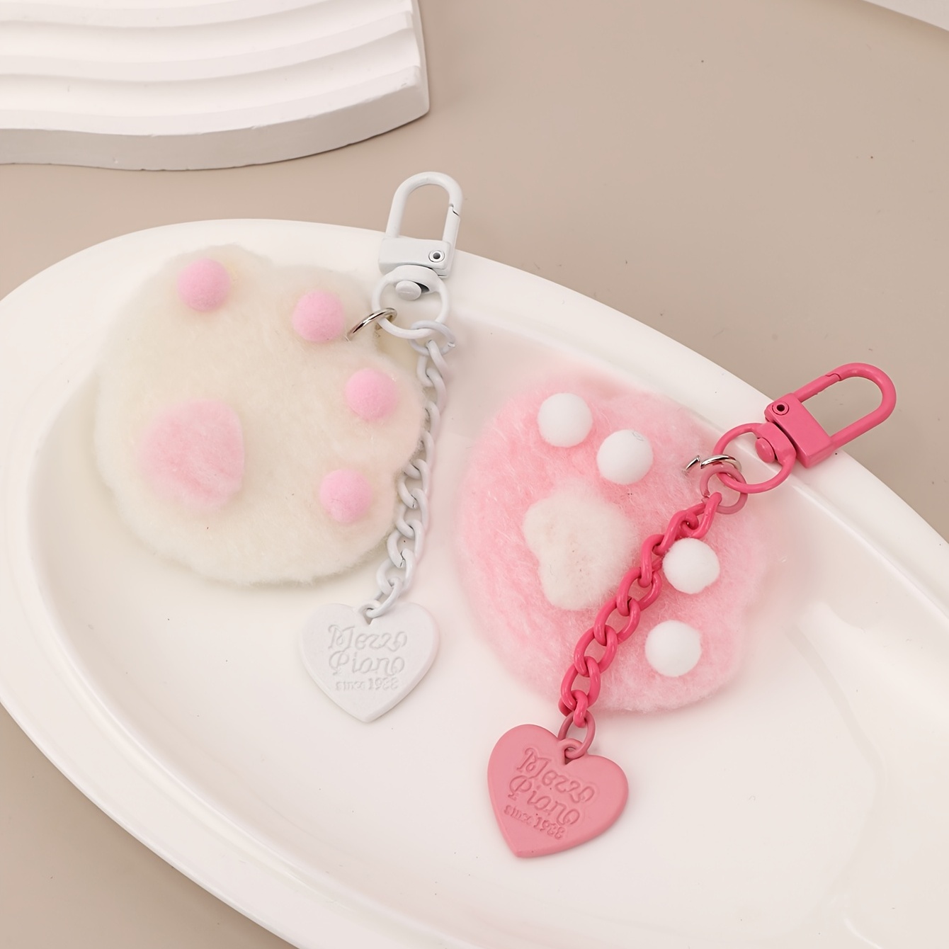 1pc Women's Fashionable Pvc Bag Charm With Cute Cat Paw Design For