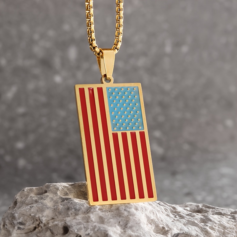Collier or Jaune, 18K, avec Coeur Émaillé Rouge Central, Croix Et