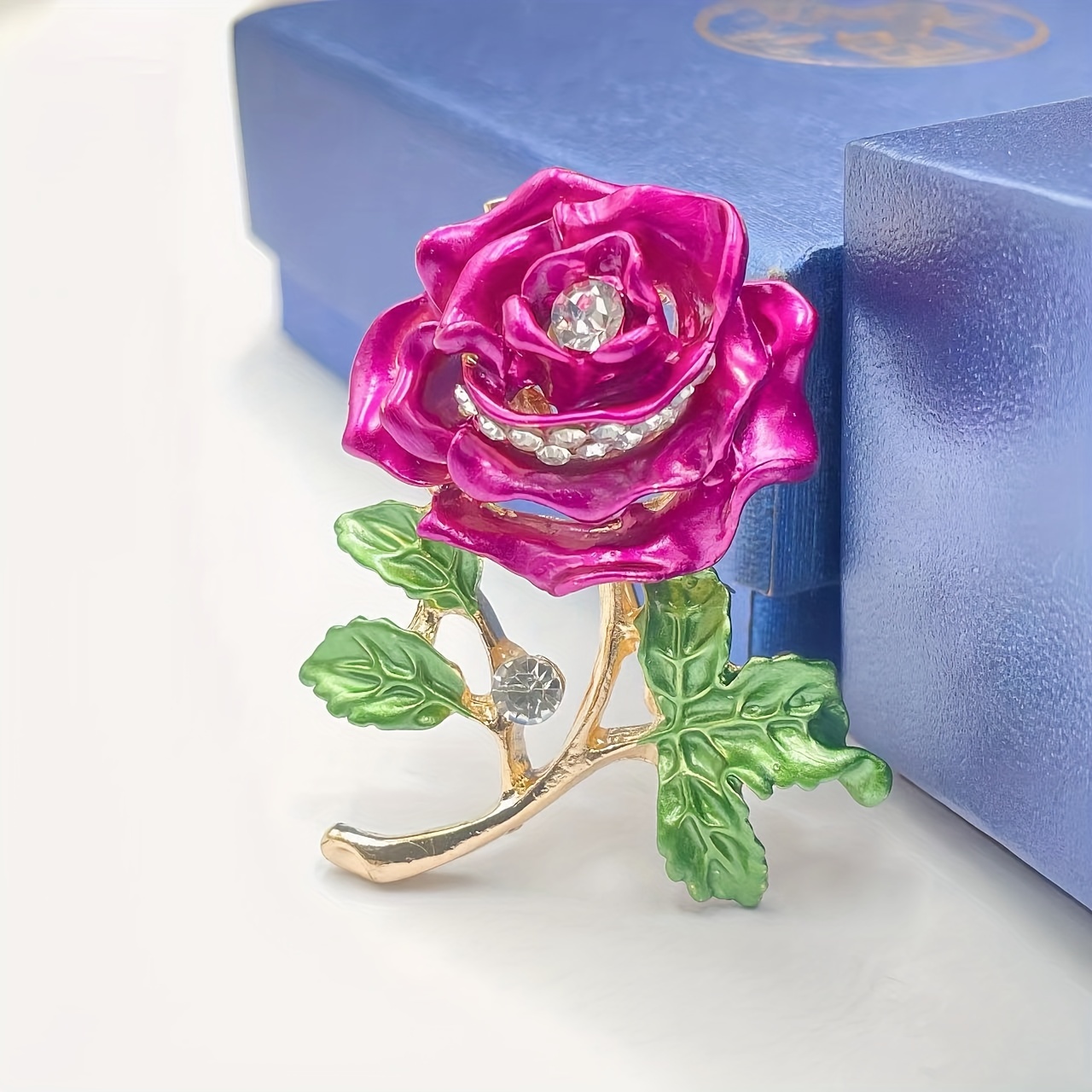  MOJUN Handmade Diamond Rhinestone Brooch Bridal Hold Purple  Flowers Wedding Bouquet : Home & Kitchen