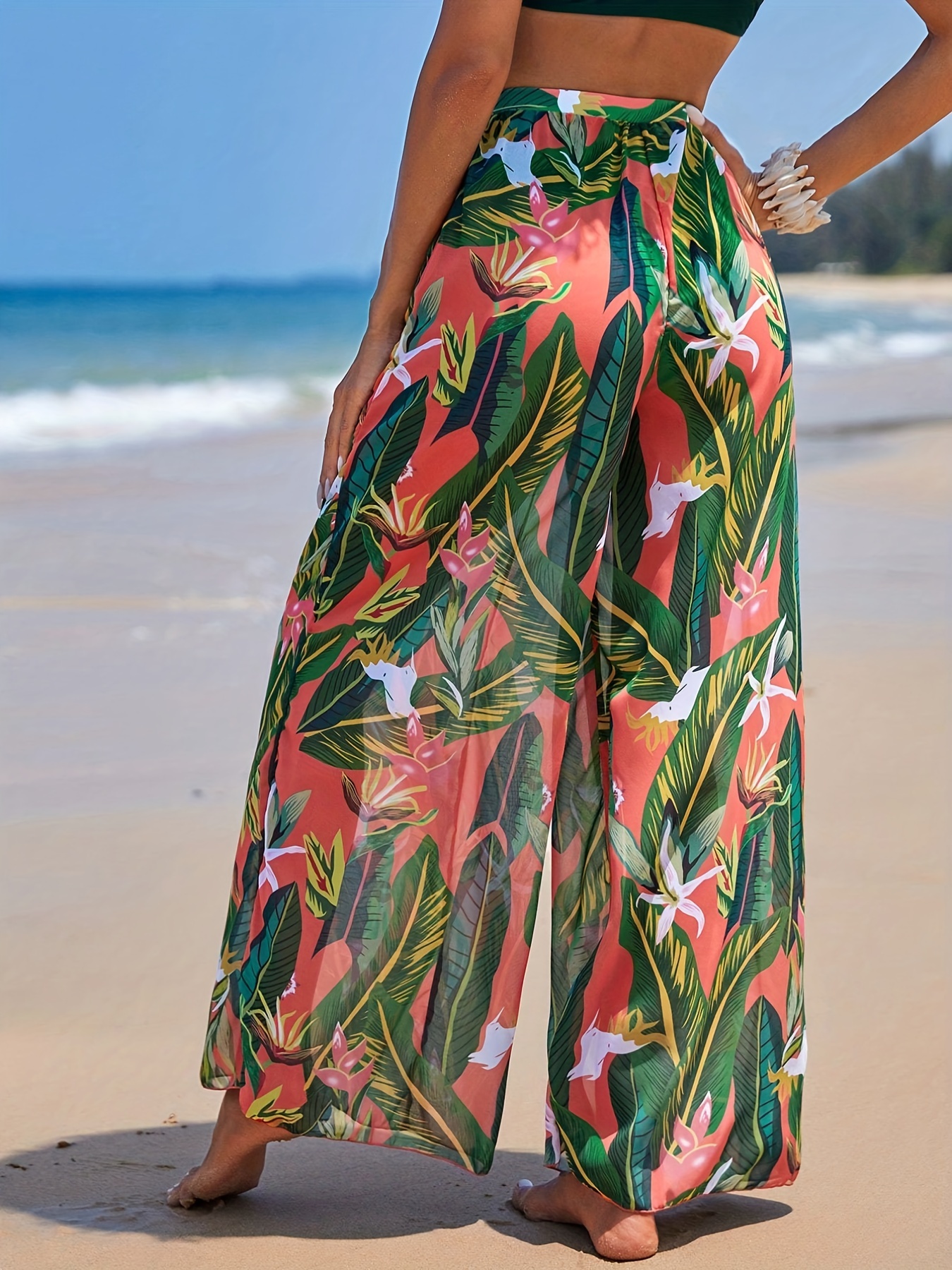 Women Green & White Floral Printed High-Rise Tie-Up Waist Loose