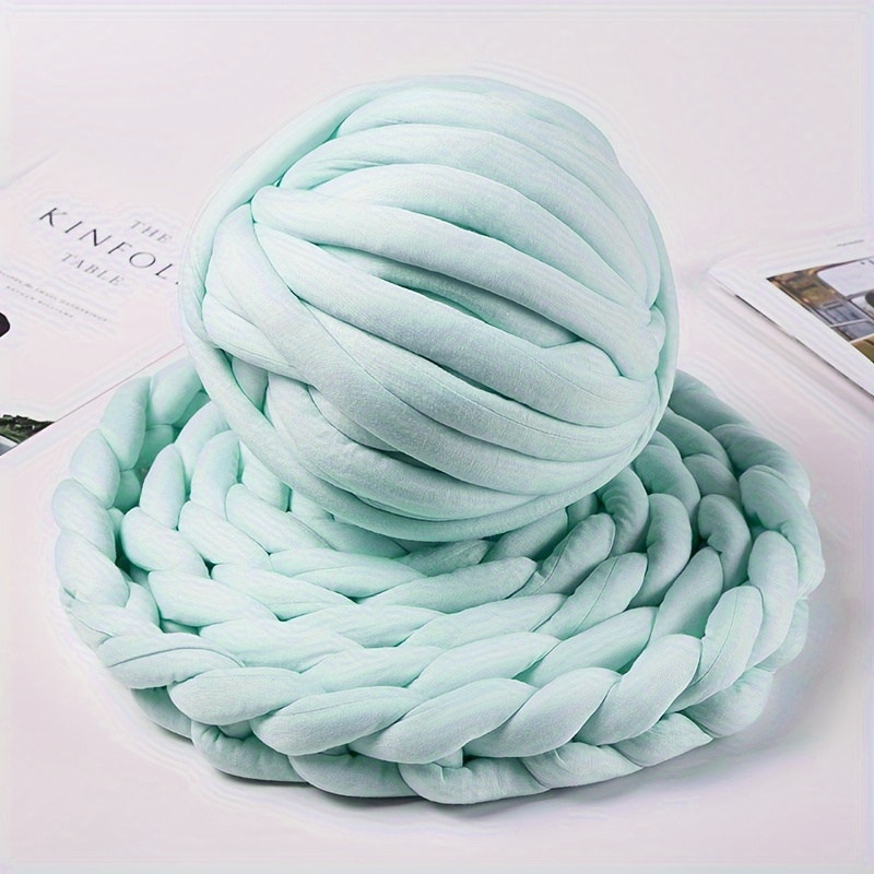 Chunky Yarn, 1Pcs Polyester Blanket Yarn for Crocheting Scarf Hats