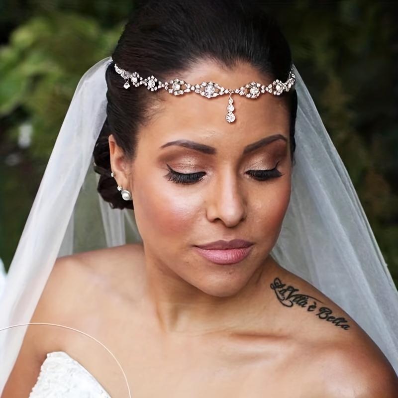 Beautiful bridal hairband  Bridal hair veil, Wedding hair headband, Veil  hairstyles