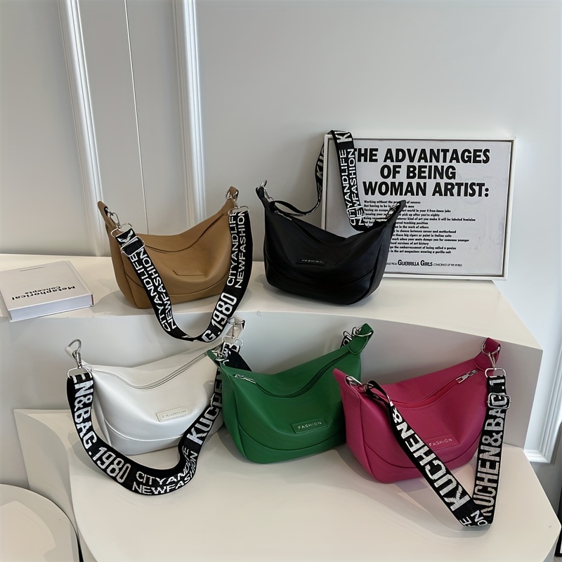 Small & Unique Design Casual & Simple & Fashionable Pu Leather Crescent  Shoulder Bag Crossbody Bag Handbag With Pendant