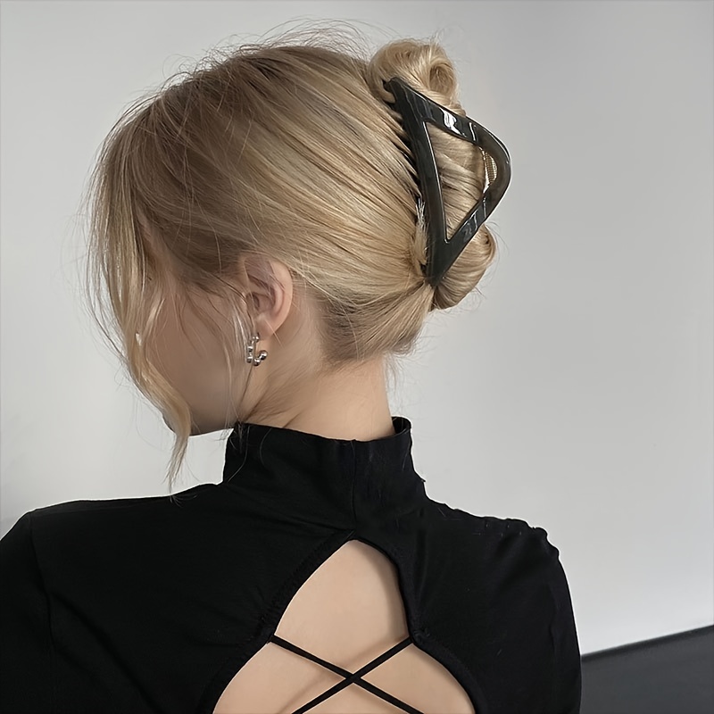 6 Pcs Glossy Triangle Hollow Hair Claw for Women