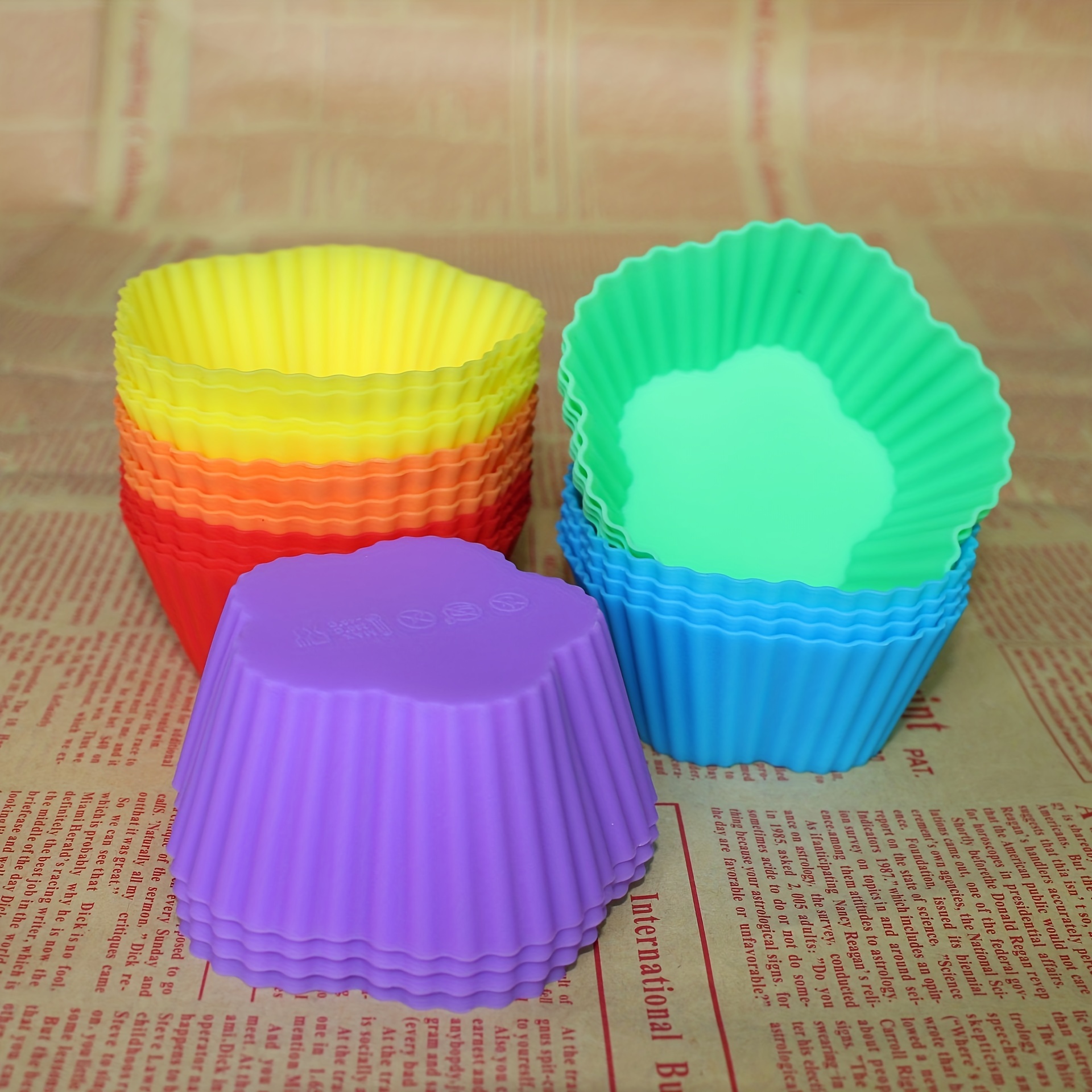 Round Metal Flower Shape Cake Mold Muffin Cups, Paper Cupcake Molds, Mini Cupcake Liners for Dessert, Wedding, Birthday Party