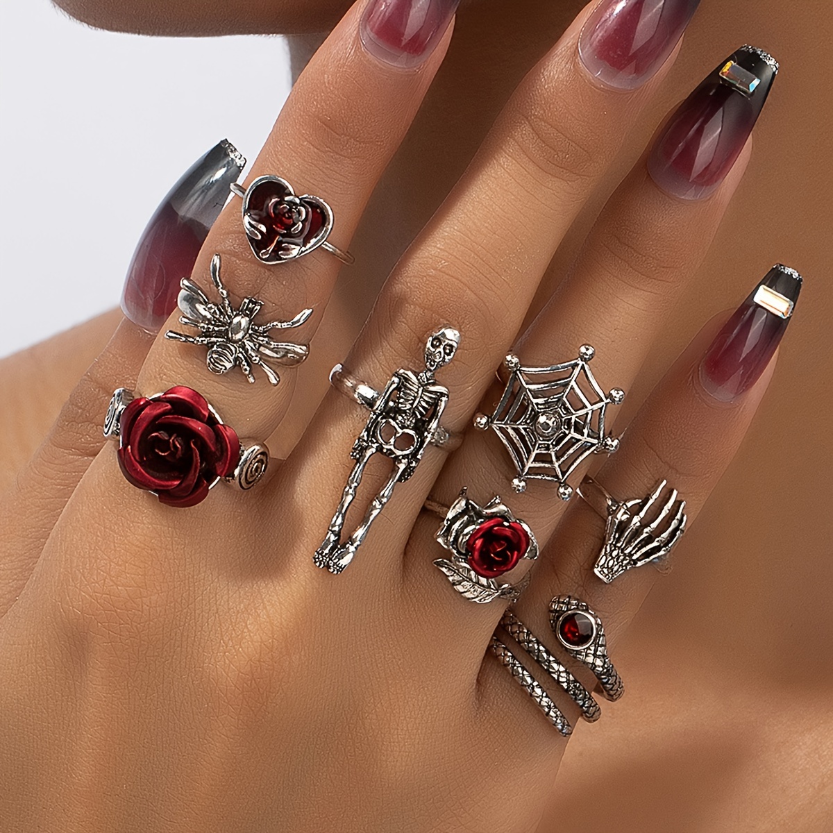 

8pcs Gothic Style Stacking Rings Trendy Skeleton Bloody Rose Snake Spider Web Design Mix And Match For Daily Outfits Suitable For Men Women Halloween Decor