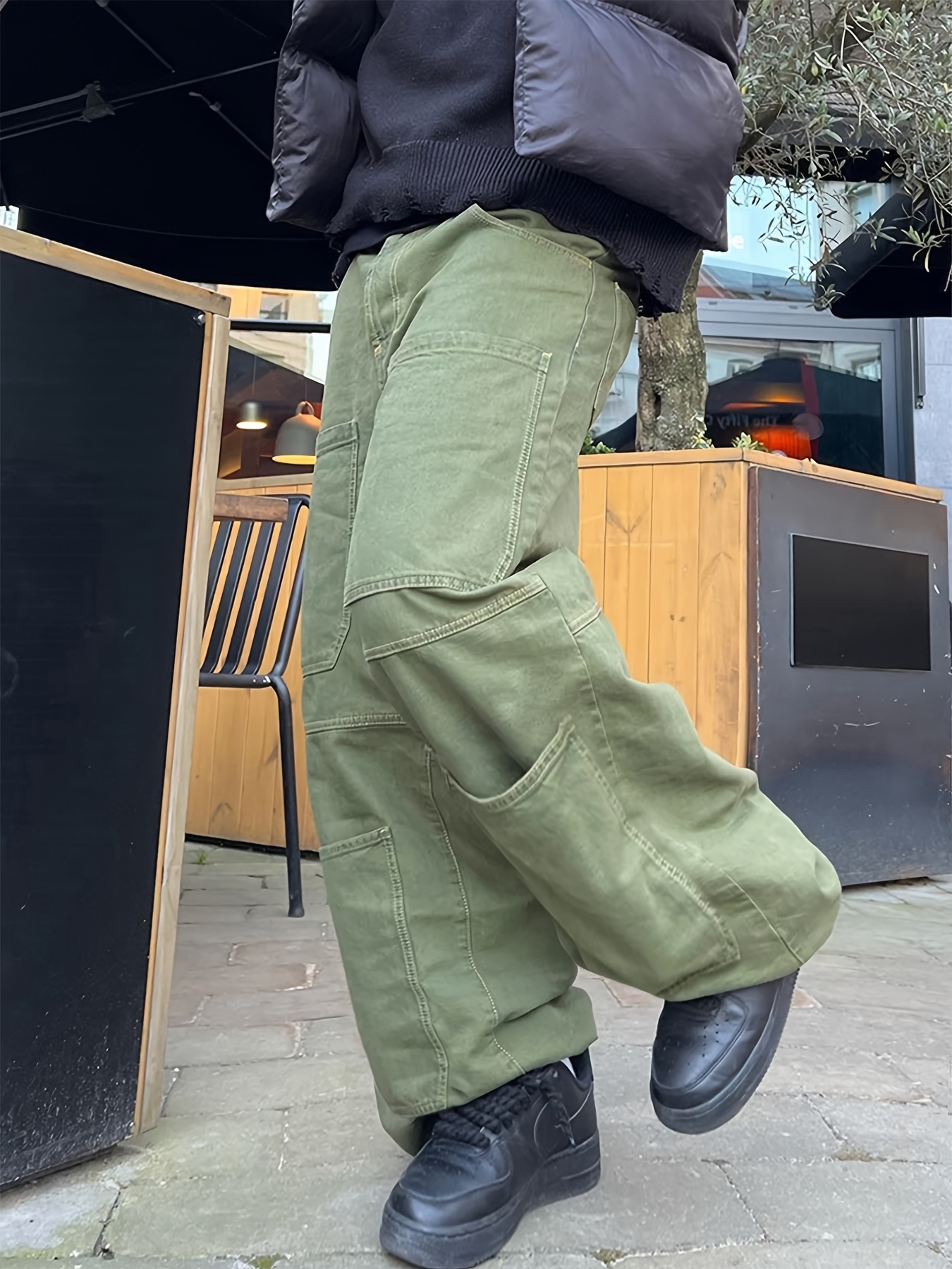 Men's Straight Leg Cargo Pants