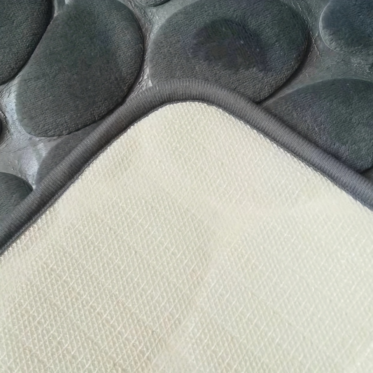 Soft Memory Foam Bath Rug with Rapid Water Absorption
