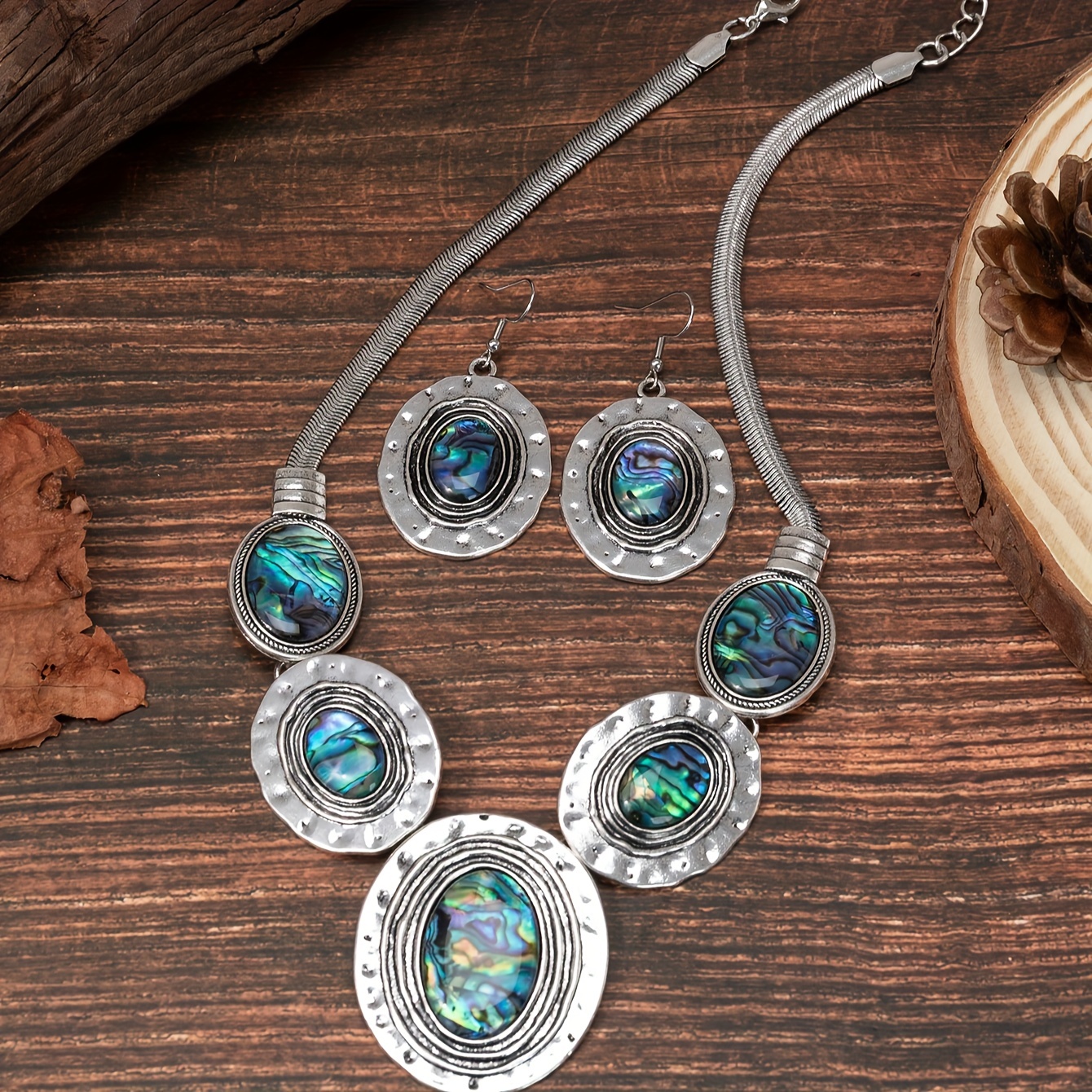 

3pcs Earrings Plus Necklace Boho Style Jewelry Set Silver Plated Inlaid Abalone Shell Reflecting Colorful Lights Match Daily Outfits