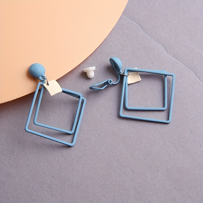 Geometric Women's Ear Clips