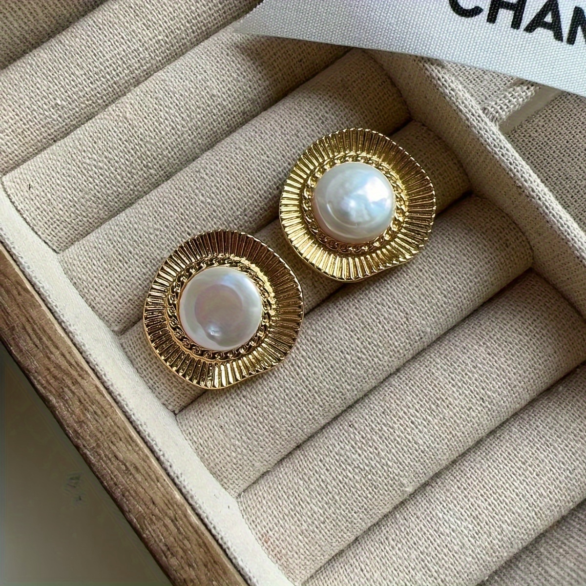 Boucles d'oreilles clip vintage perle baroque d'Autriche