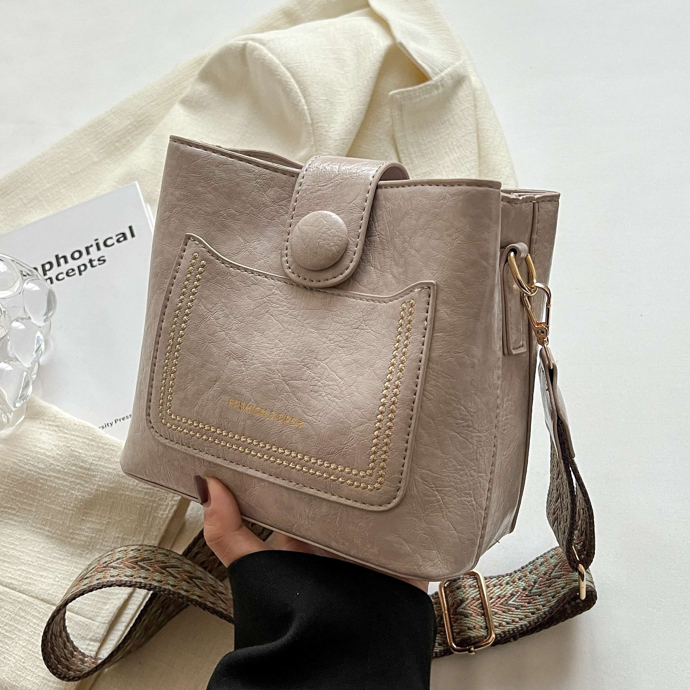 Vintage Minimalist Bucket Bag, Solid Color Shoulder Bag, Women's All-match Mini  Bag For Work - Temu