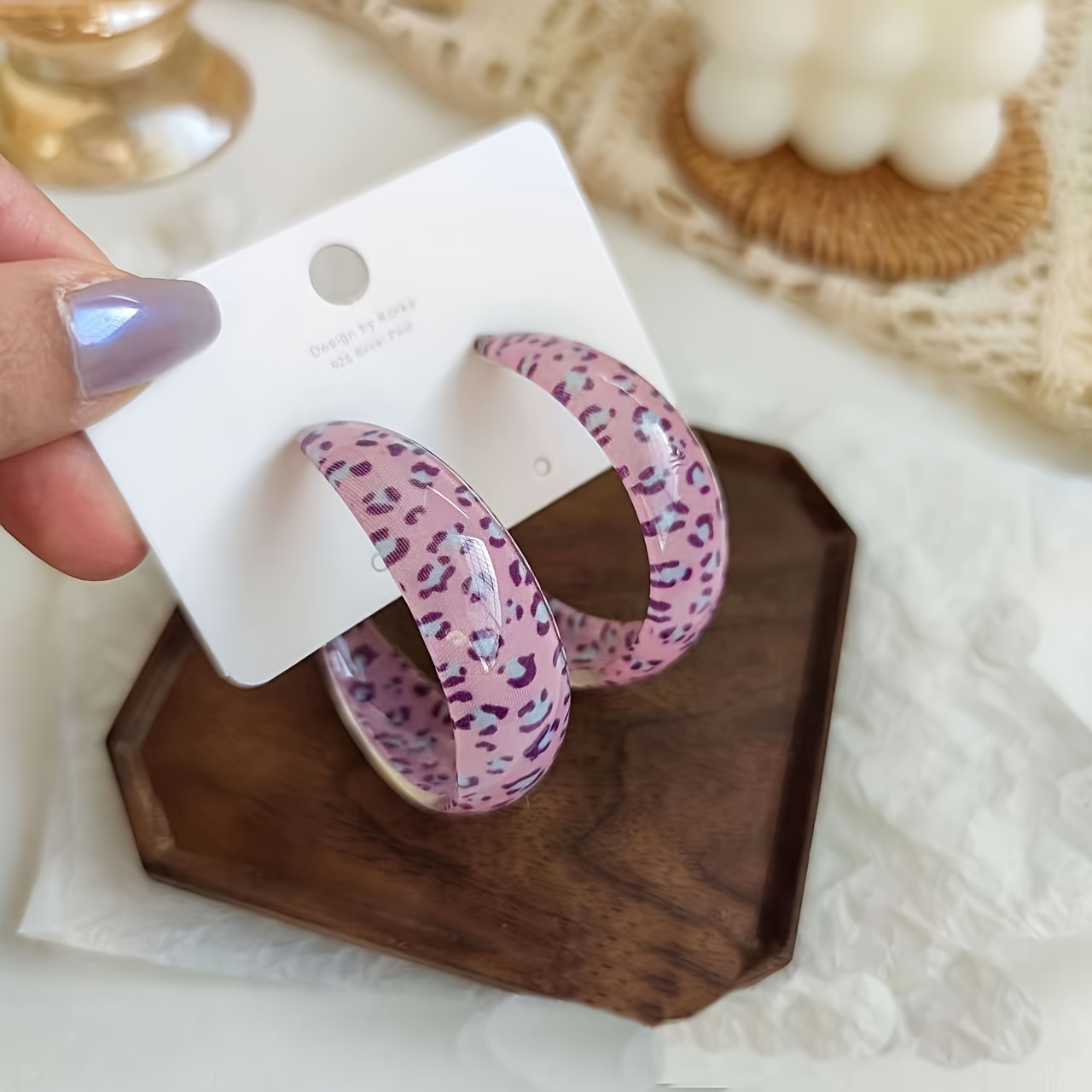 1 Pair Elegant Leopard Print Stud Earrings, Glossy Hoop Design, Pink & Green Fashion Ear Accessories