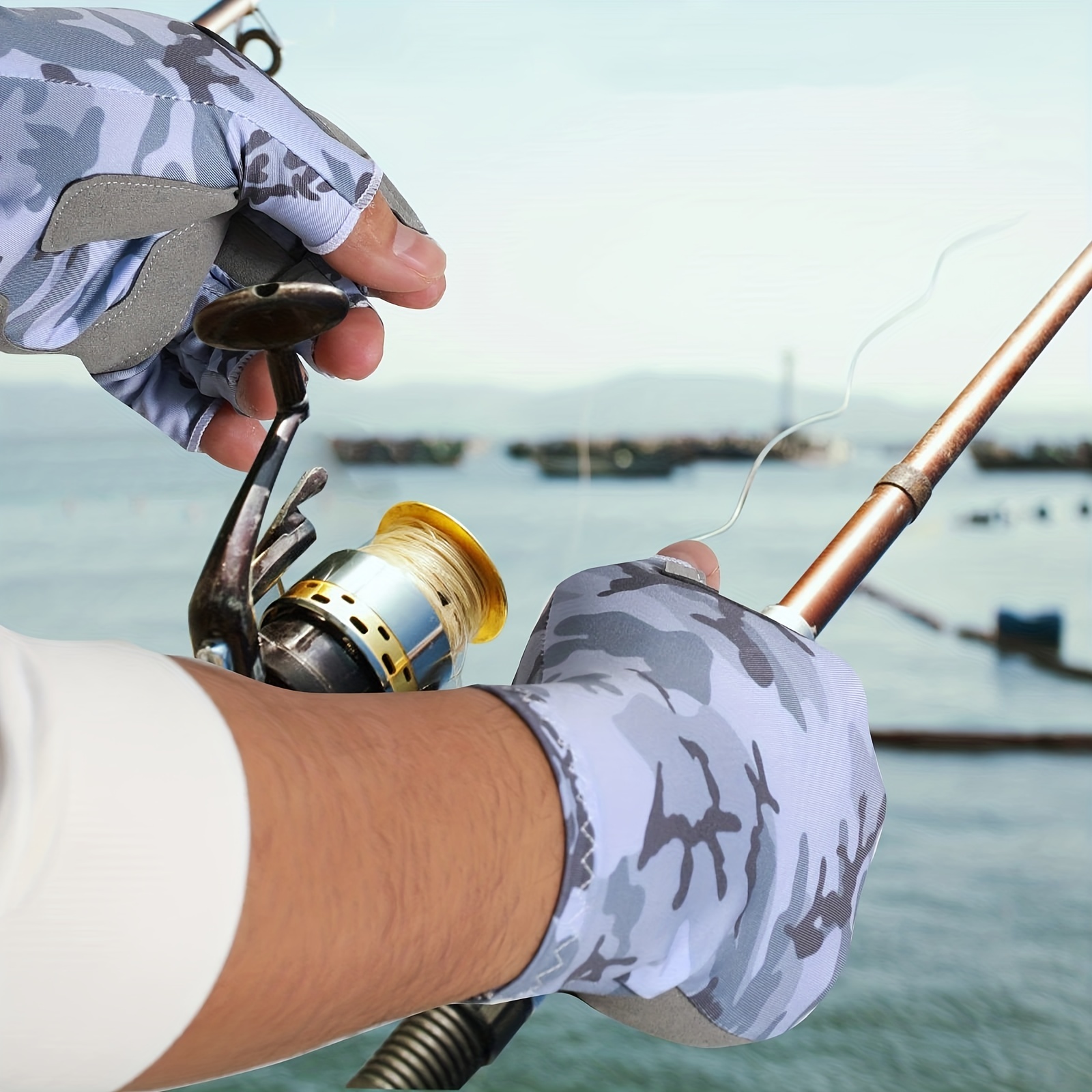 Camouflage Fishing Gloves With Silicone Anti Slip Design - Temu