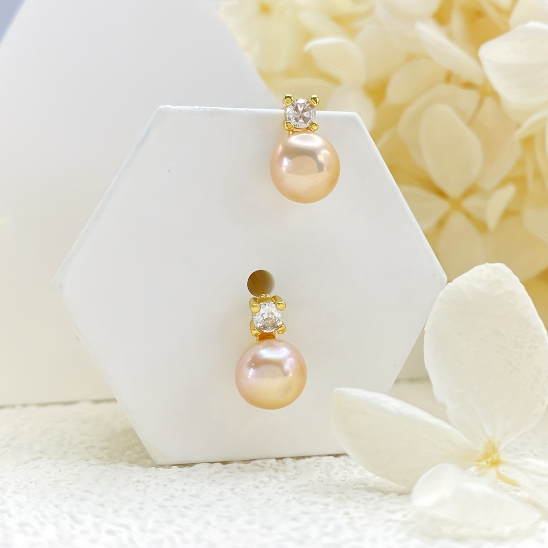 Freshwater Pearl Decor Stud Earrings, 18K Plated