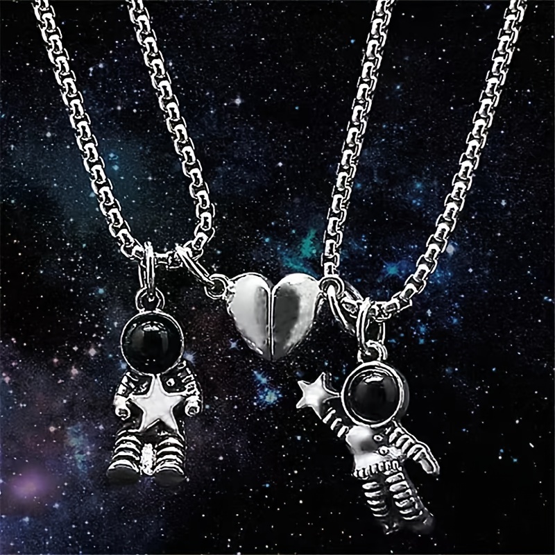 astronaut couple necklace