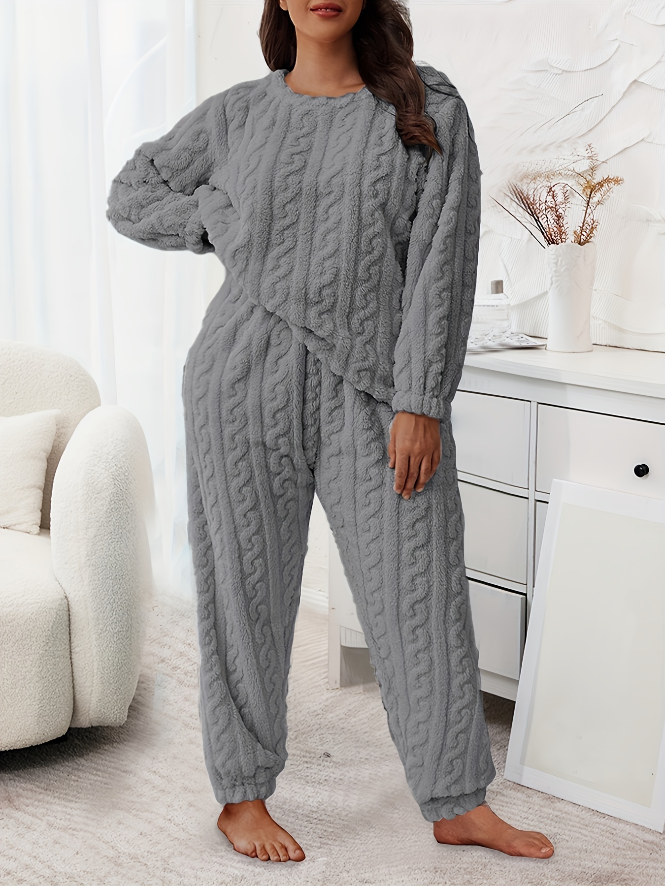 Cute Pajamas Set, Women's Plus Solid Textured Teddy Bear Pattern Long  Sleeve Flannel Top & Joggers Loungewear Two Piece Set Plus Size