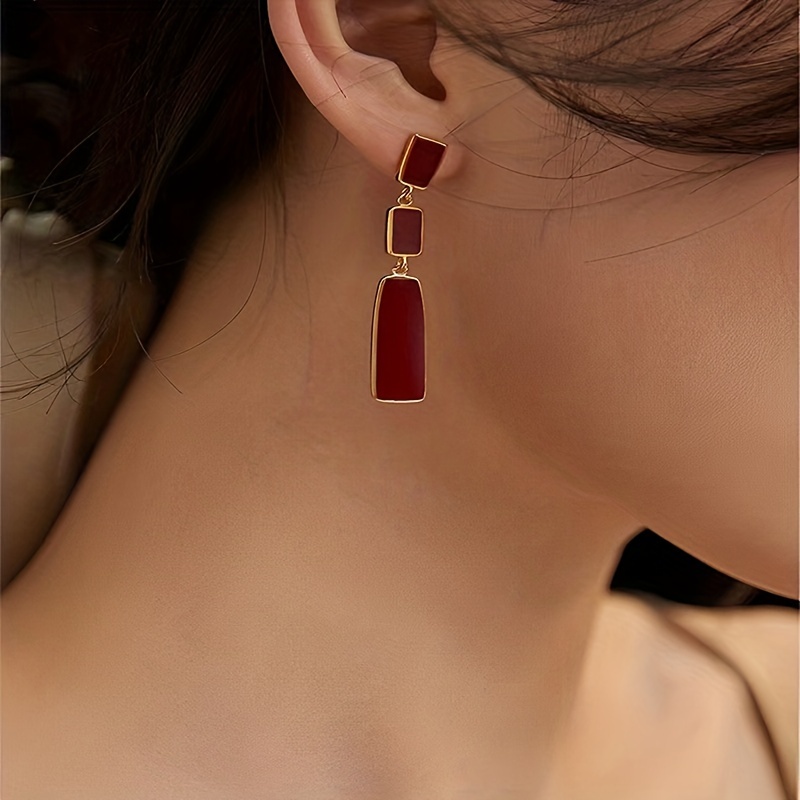 Red hot sale dangle earring