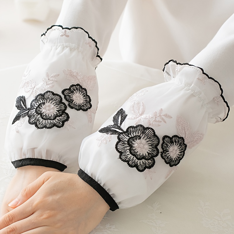 White Lace Arm Sleeves