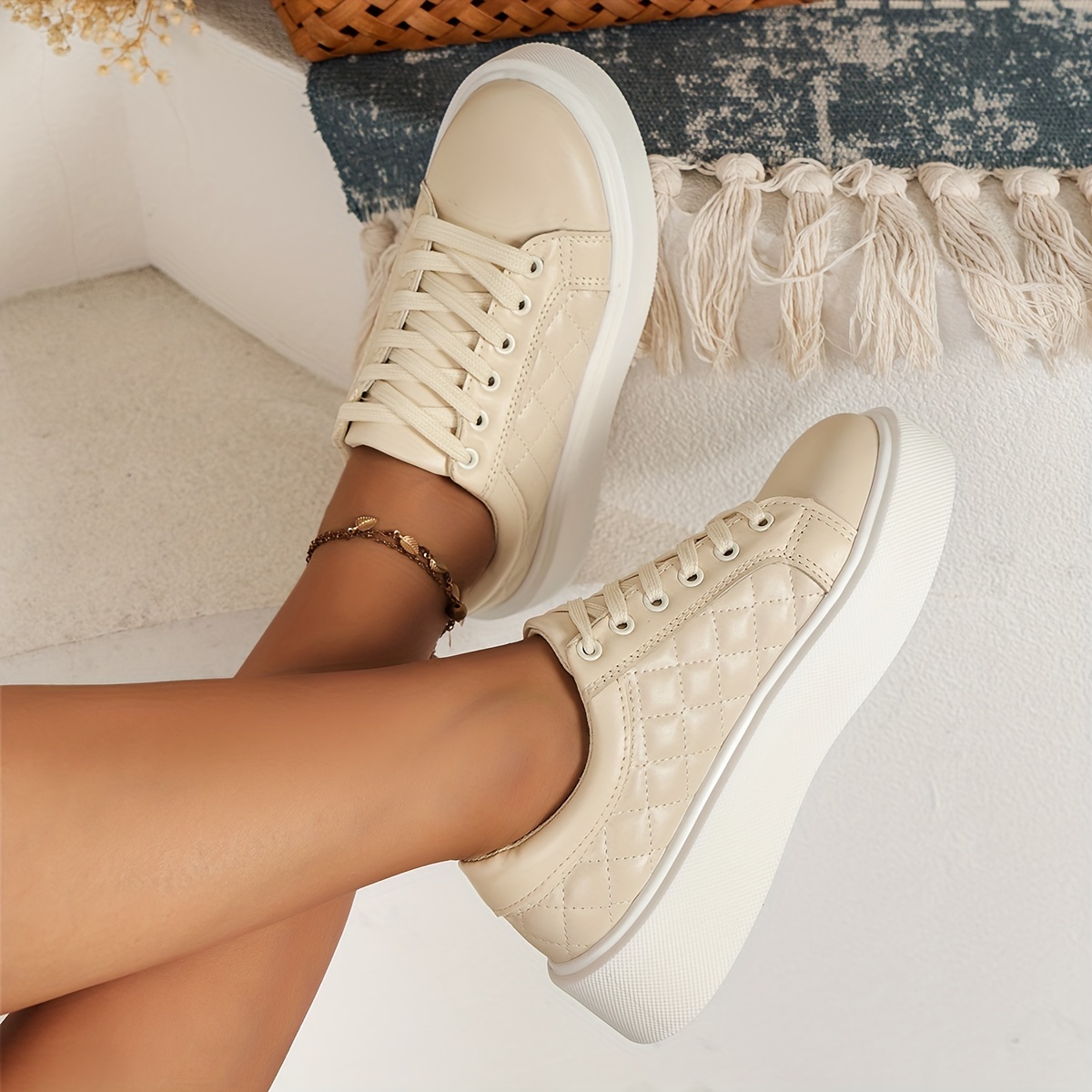 Women's Quilted Platform Sneakers Lace Up Shoes