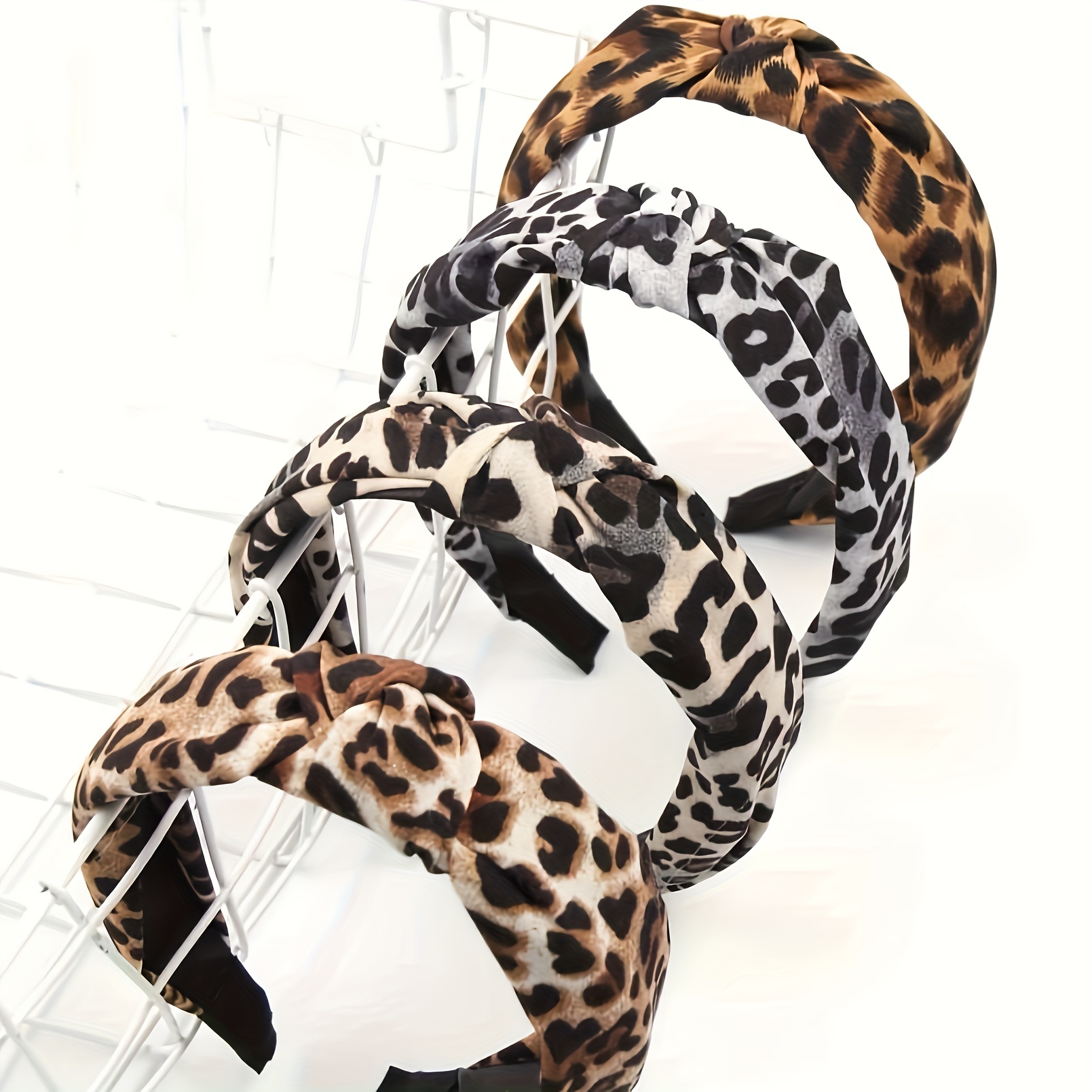 Image of 1pc/4pcs Leopard Print Headbands Vintage Head Hoops All-match Hair Bands For Women Knotted Sports Hair Bands, Fitness Running Yoga Headbands