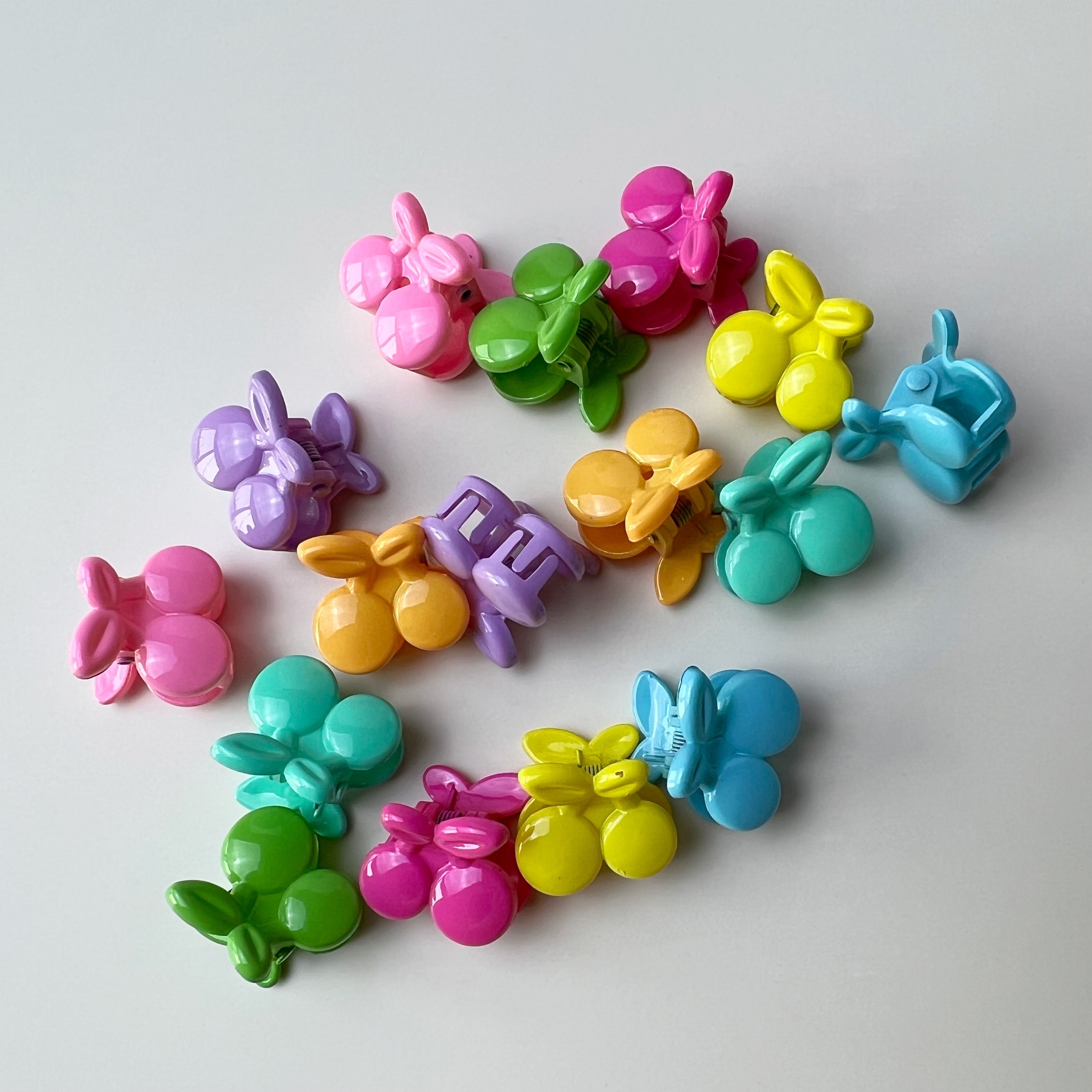 Small deals plastic barrettes