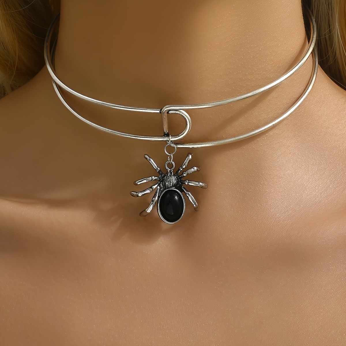 Spider on sale choker necklace