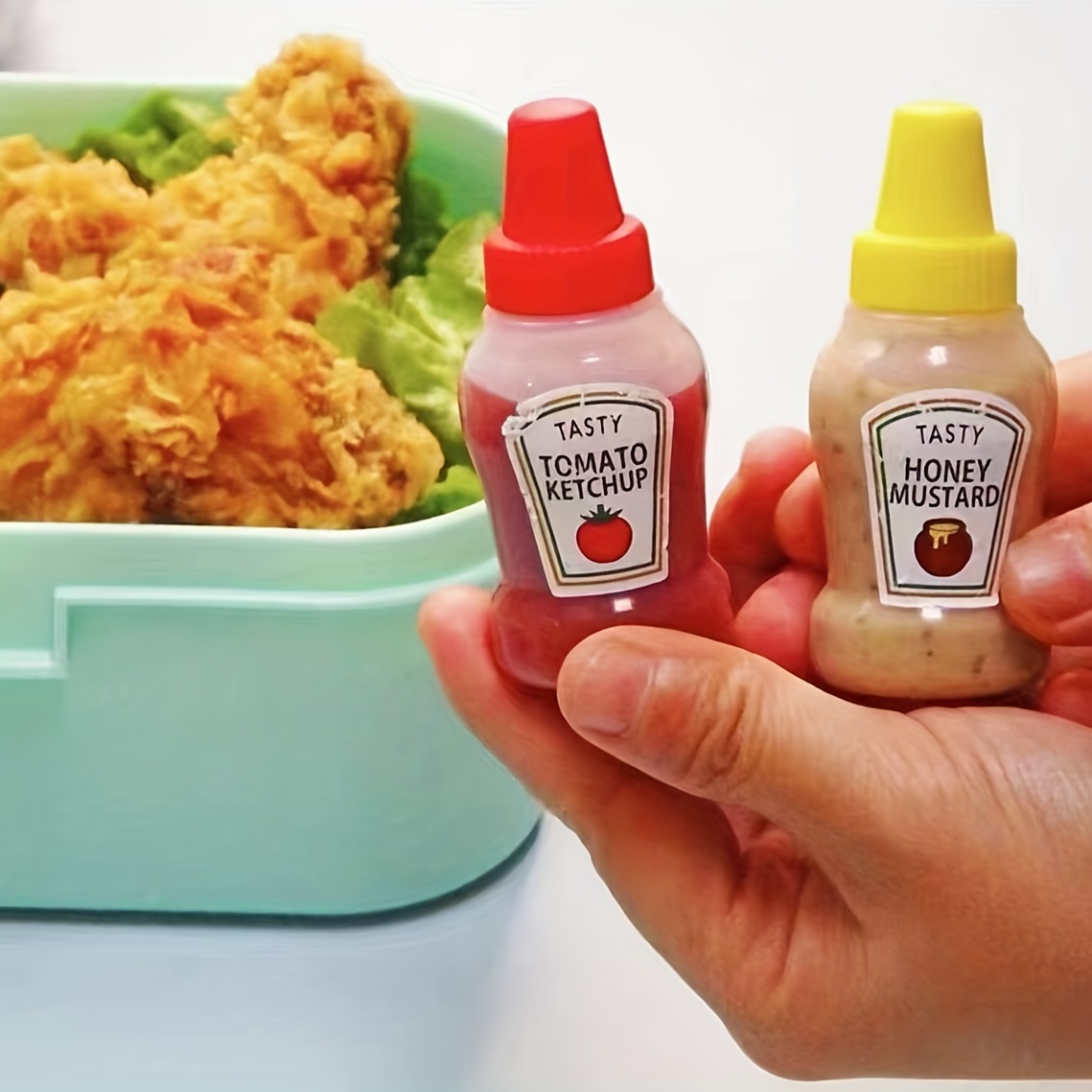 WXOIEOD 4 Pieces Mini Condiment Bottles, Mini Ketchup Bottle for Lunch Box, Mini Squeeze Bottles for Sauces, Small Travel Dressing Ketchup