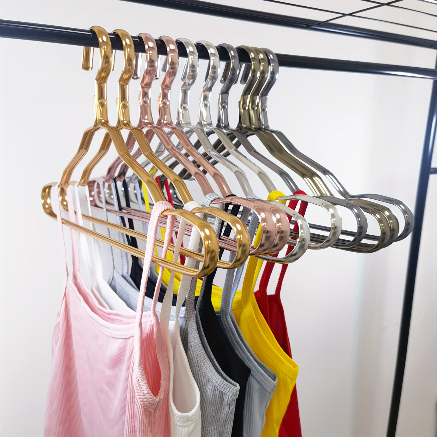10 Pcs Skirt Hangers Space Saving Pants Hanger With Clip, 20 Pack Heavy  Duty Clothes Hangers Non Slip, Ultra Thin Slack Short Trouser Hangers For  Clos