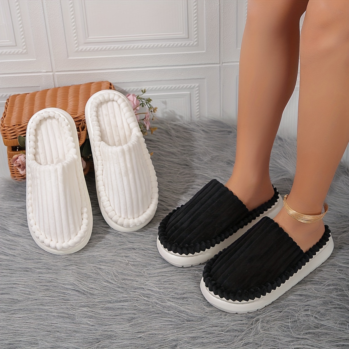 Simple casual store platform slippers