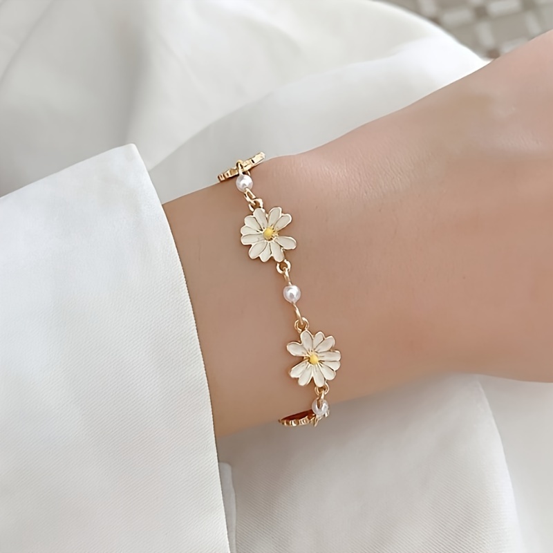 4pcs/Set Delicate Daisy Flower Charm & Faux Pearl Chain Bracelet Alloy Hand  Jewelry Gift For Girls