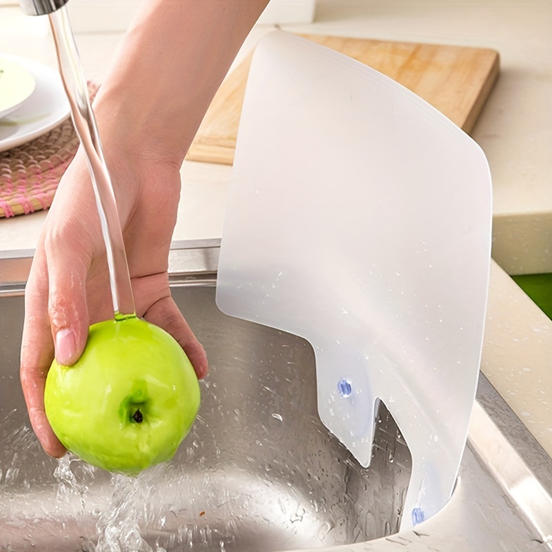 Kitchen Sink Accessories Set: Faucet Splash-proof Water Baffle