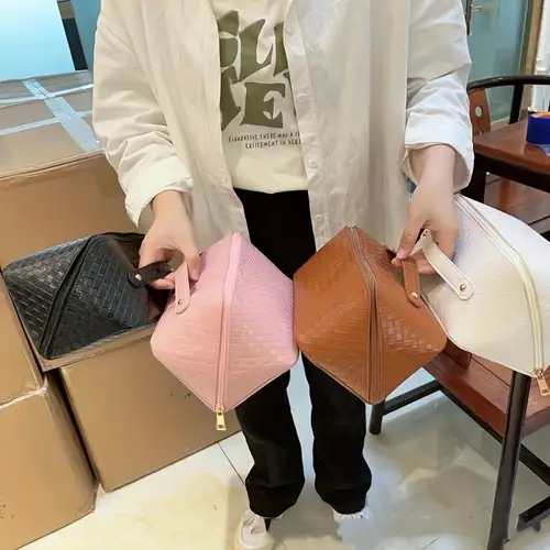 Portable Solid Color Cosmetic Handbag, Lightweight Versatile Makeup Zipper  Bag, Toiletry Wash Bag - Temu