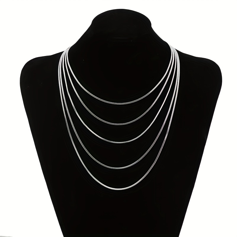 

1pc Simple Stainless Steel Round Snake Necklace, Suitable For Men Women