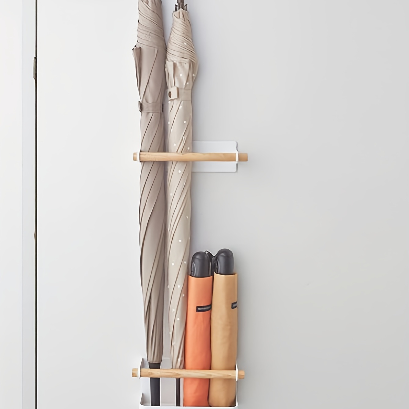 

1pc Iron Umbrella Rack, Simple Creative Umbrella Storage Rack, Magnet Suction Iron Wall Mounted Standing Umbrella Rack, Room Decor, Home Decor
