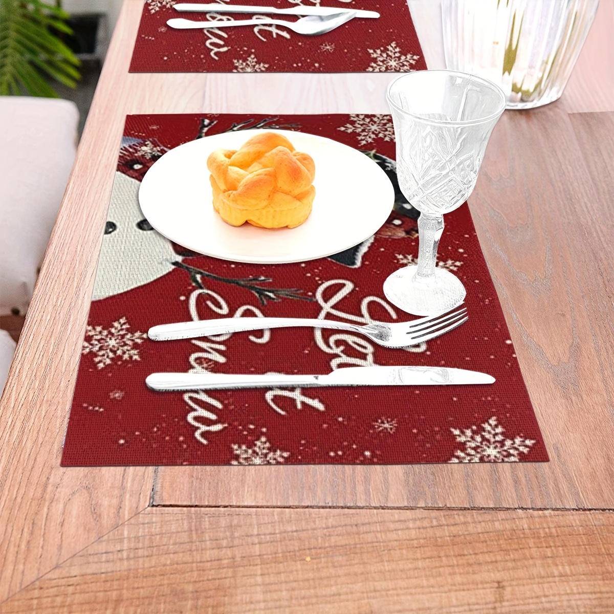 Christmas Placemat, Merry Christmas Theme Table Mat, Cartoon Style Snowman  Snowflake Pattern Heat Insulation Pad, Kitchen Decorative Table Mat,  Western Meal Table Pad, Christmas Decor, Dining Table Decor - Temu