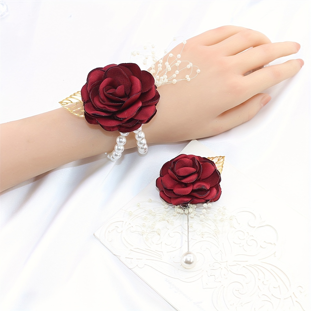 SOUTHGATE Wrist Corsage and Boutonniere Set for Wedding,Prom Artificial  Flower Wrist Corsage Bracelets for Homecoming,Boutonniere for Men Wedding