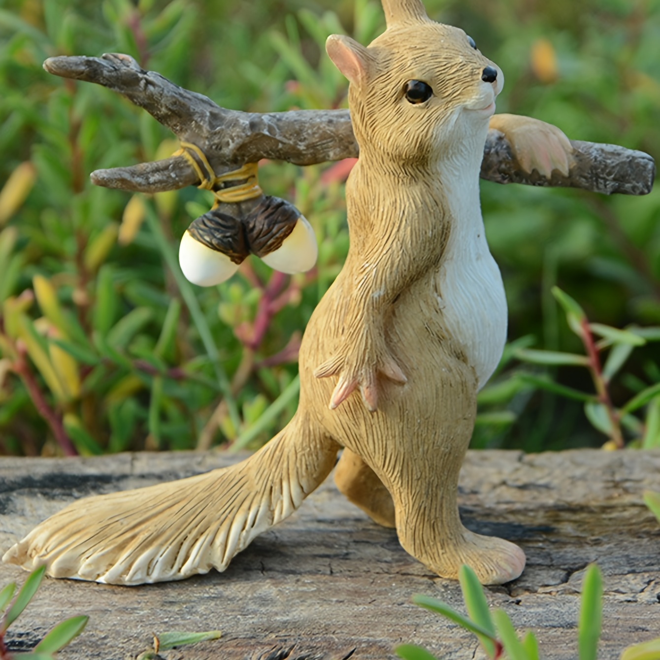 Statue d'écureuil réaliste Sculpture de jardin Ornement d'arbre Maison à