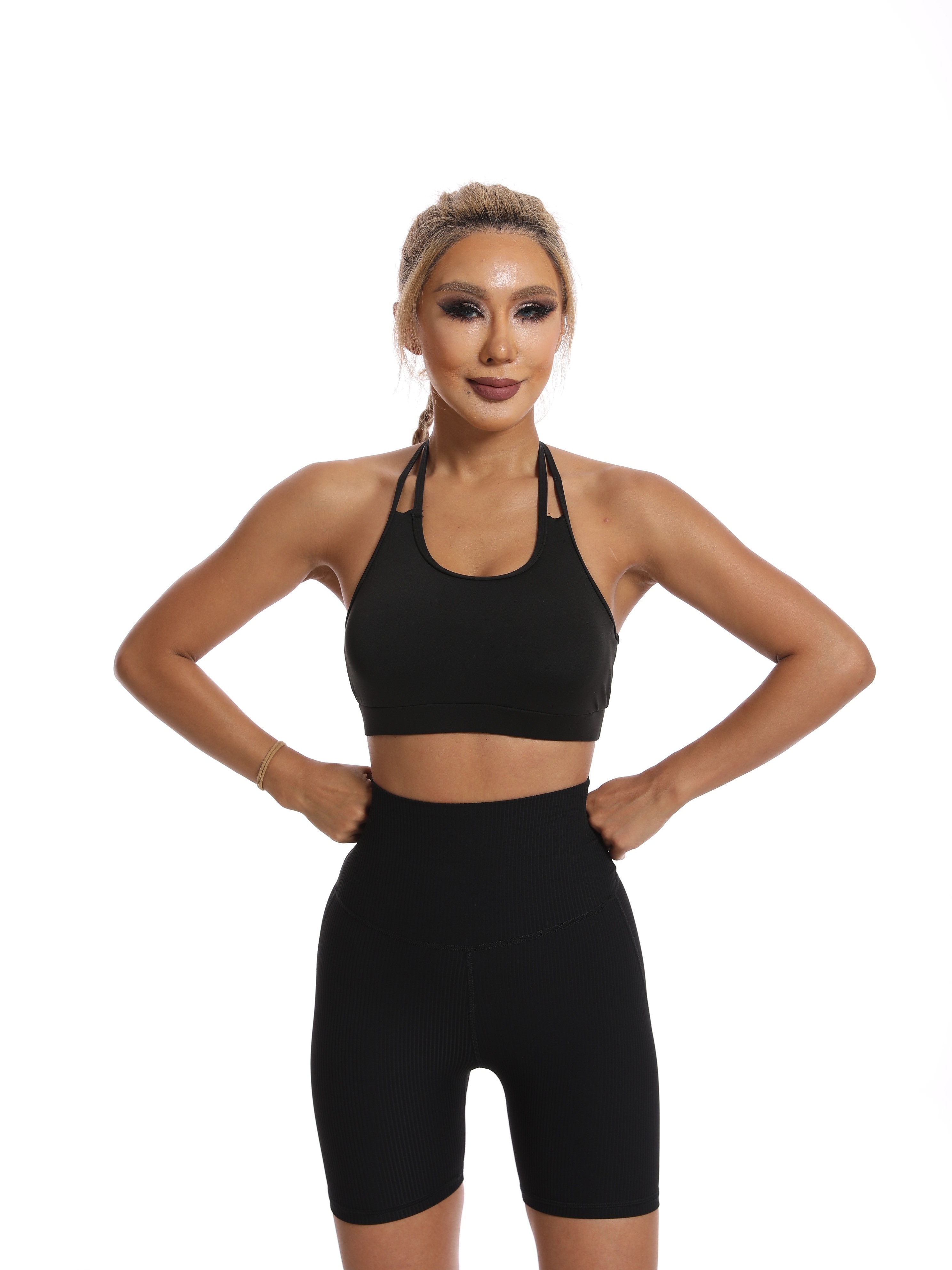 Vertvie Sports Bras for Women Workout Scoop Neck Curve Hem Padded Backless  Sports Bra Wireless Yoga Crop Tank Tops, Nude, Medium : :  Clothing, Shoes & Accessories