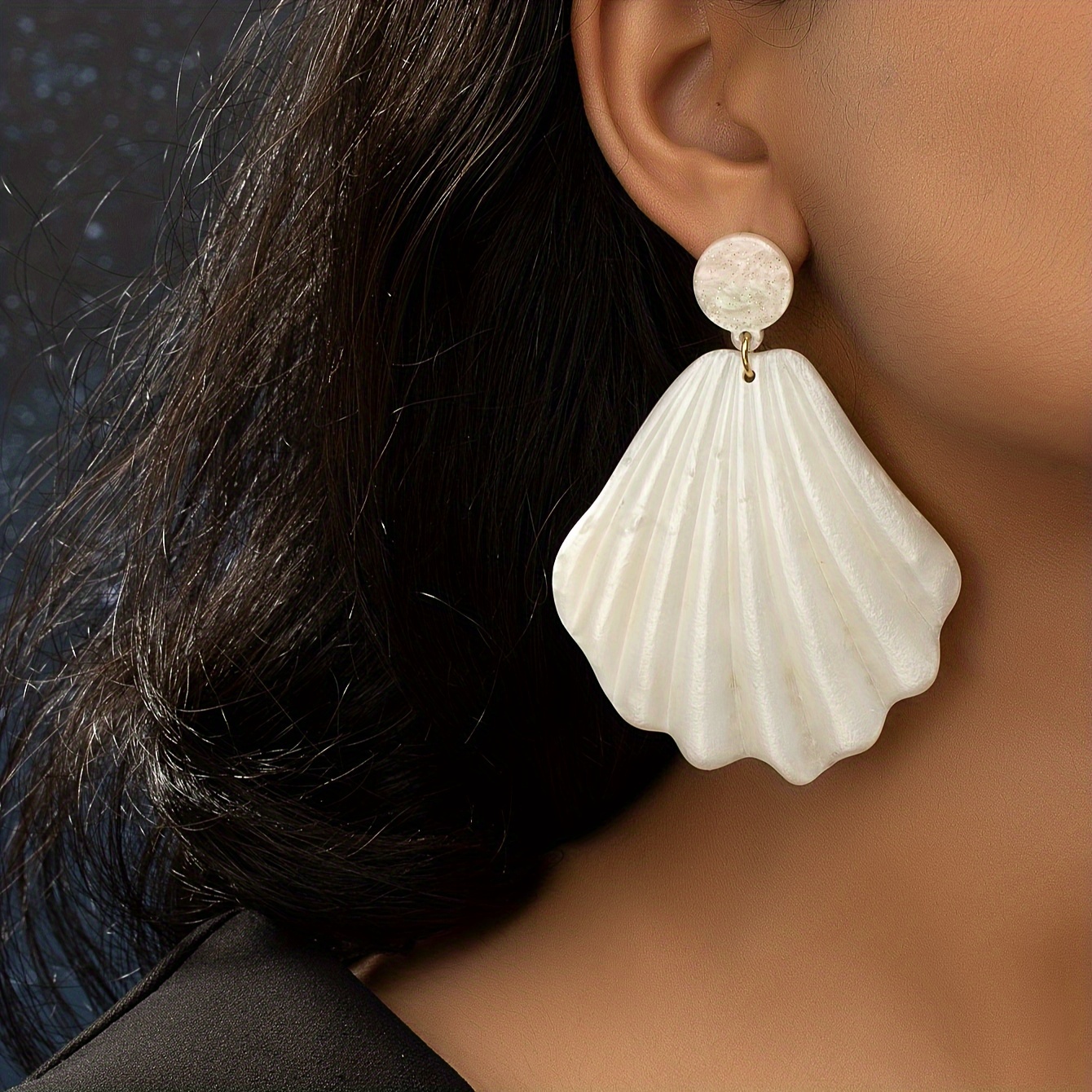 

White Exaggerated Shell Design Dangle Earrings Ocean Elegant Style Resin Jewelry Trendy Holiday Ear Ornaments