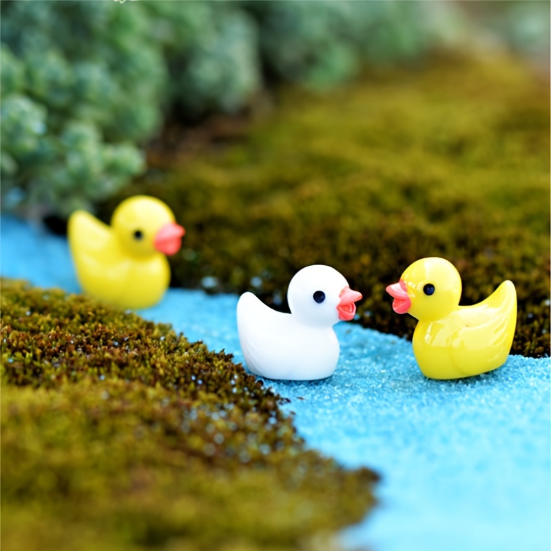 200 Pieces Mini Resin Ducks Mini Ducks Tiny Ducks Miniature Duck Ornaments Dollhouse Ducks Figures for Crafts Duck Charms Dollhouse Duck (Style Two)