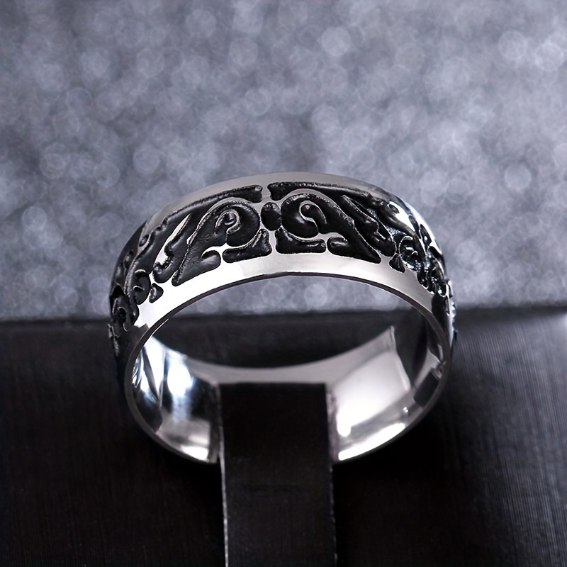 Men's 8MM Vintage Pattern Textured Ring