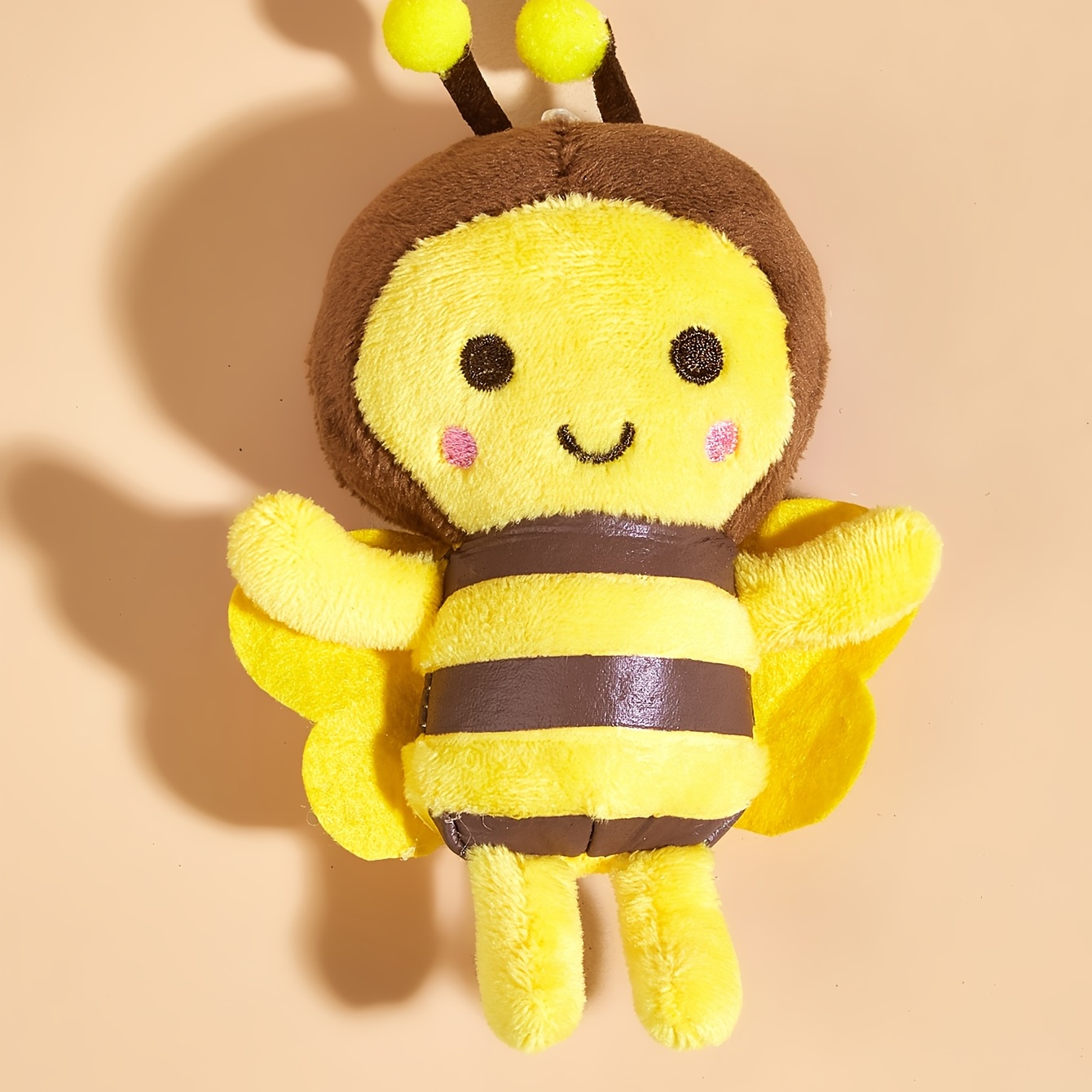 Adorable Plush Stuffed Bees: Realistic Cartoon Honey Bee Toy For Dogs