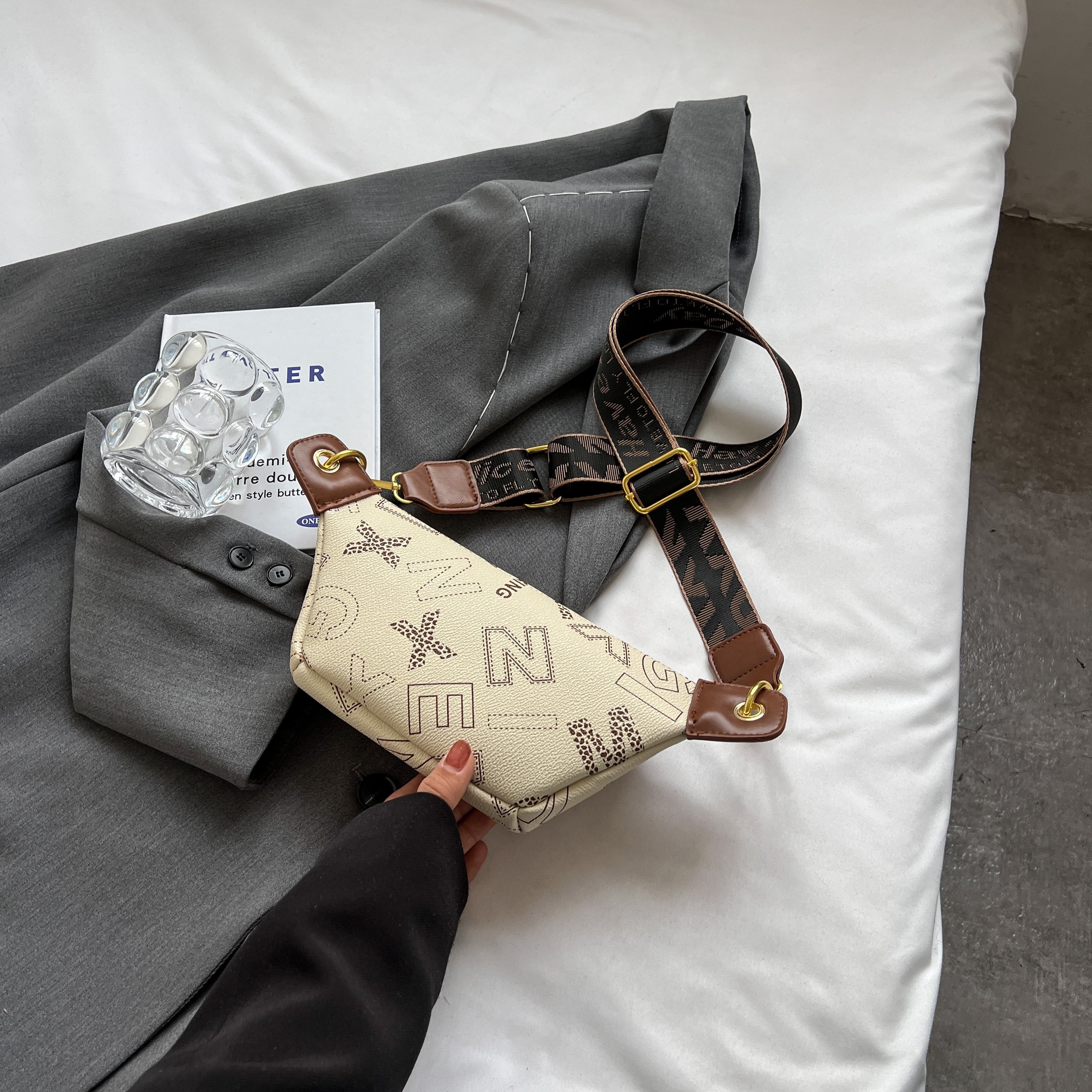LV Louis Vuitton Pouch Bag / Sling Bag / Waist Bag / Cross body