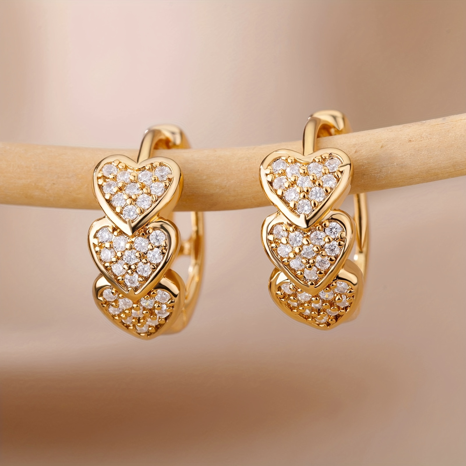 

Heart Design Hoop Earrings Embellished With Shiny Zirconia Elegant Luxury Style For Women Dating Wedding Female Gifts