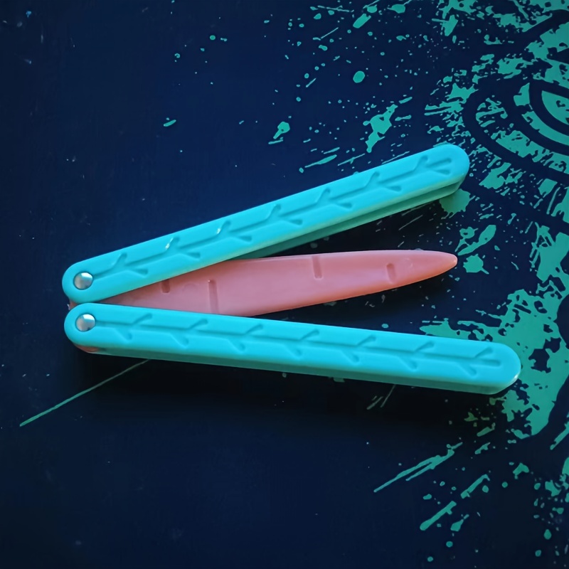 GBSELL Decompression Toy Butterfly Knife,Radish Knife Toy, Let You Feel The  Charm Of The Butterfly Knife, Use The Butterfly Knife To Play Handsome