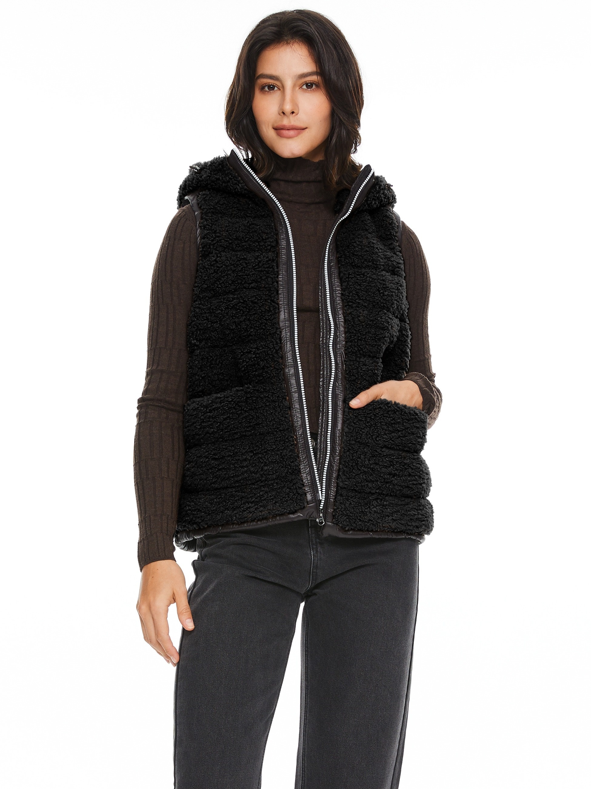 Sleeveless jacket best sale with fur hood